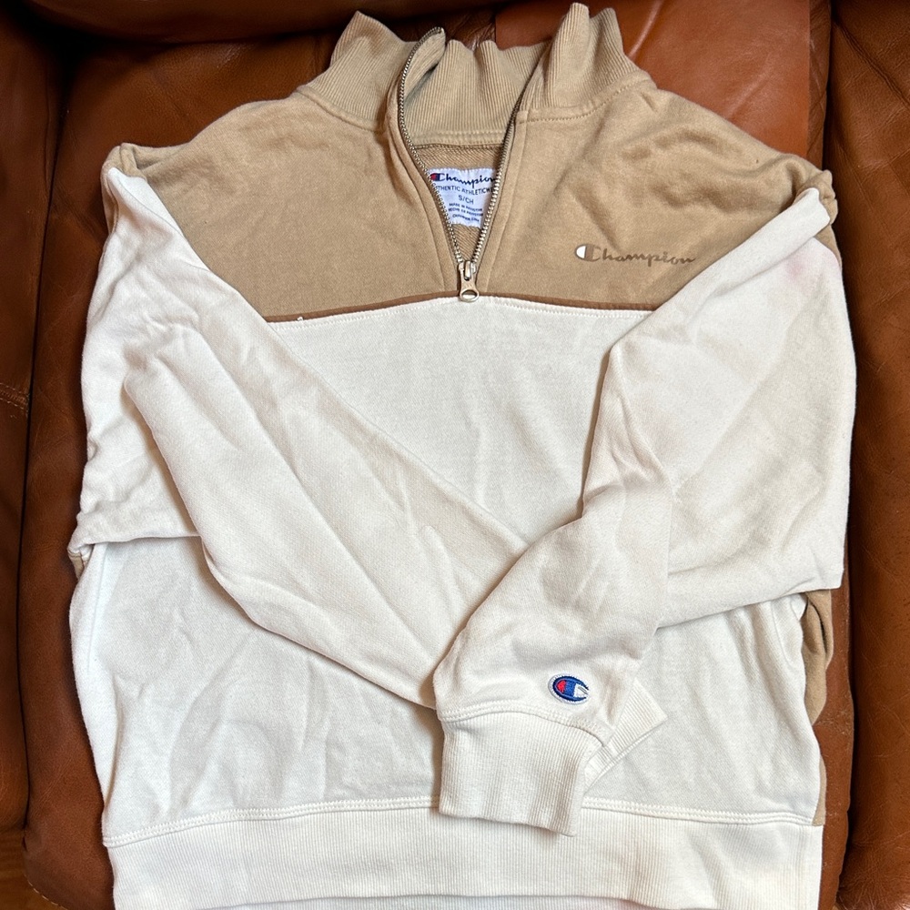 Champion Women’s  Beige and Off-White Zip-Up Sweater